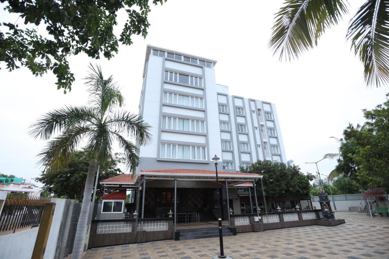Hotel Minas Manor Tiruchirappalli Exterior foto